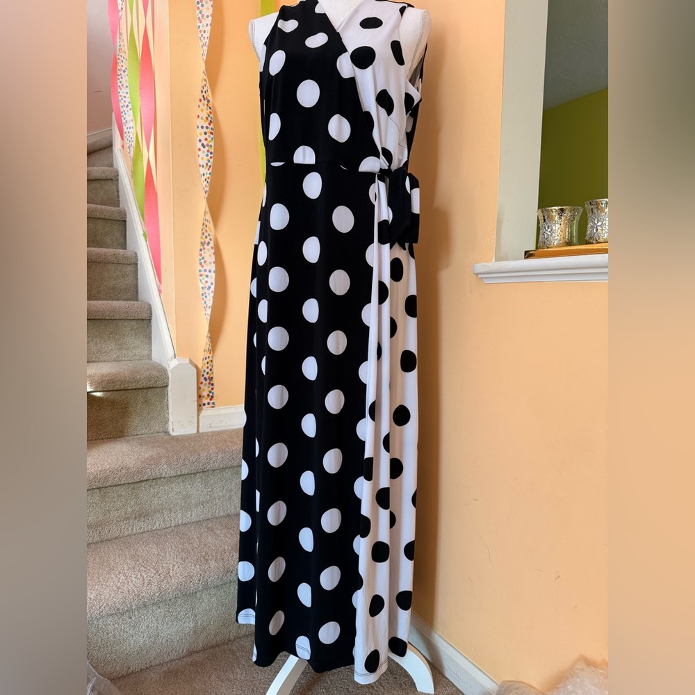 NWOT: Fully lined faux wrap sleeveless maxi dress, selling because I lost weight